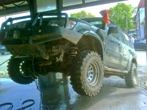 How to wash your car's underparts